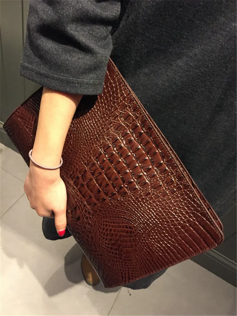 Envelope clutch